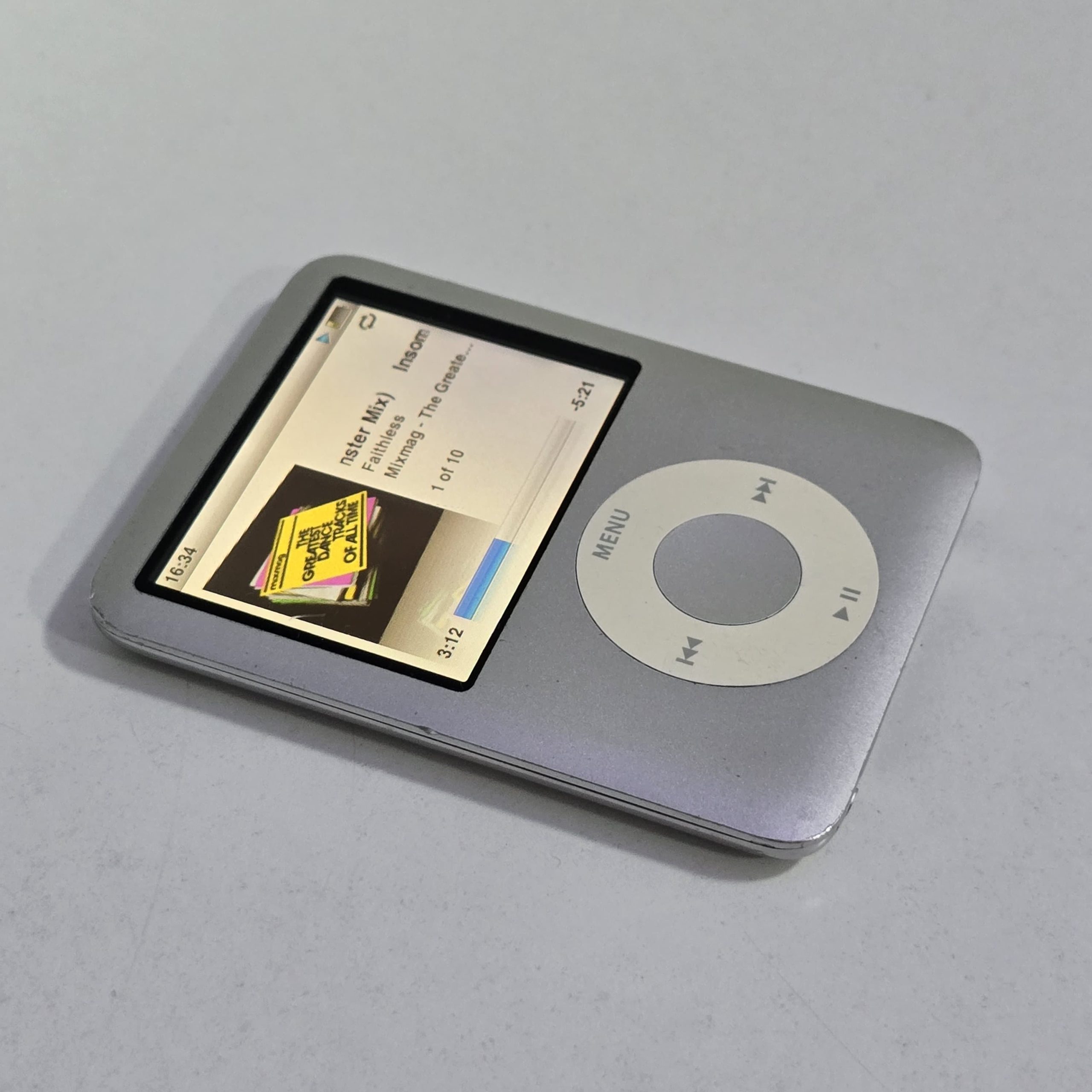 IPOD APPLE A1236 EMC 4GB - Figura 2
