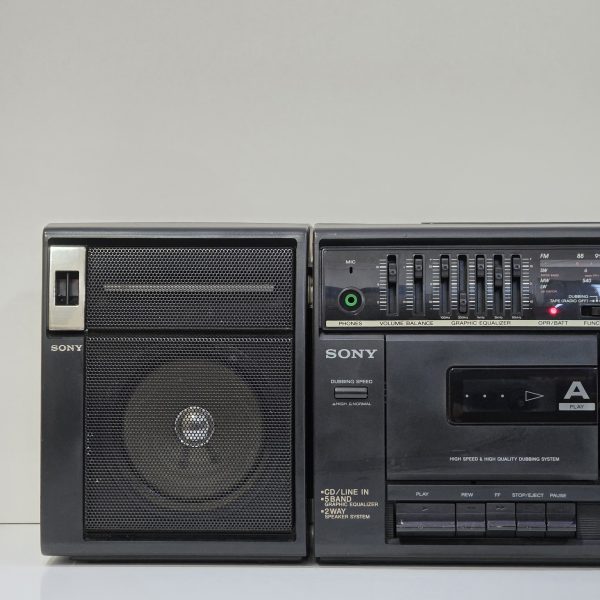 SONY CASSETTE RADIO CFS-W410L 1991 - Figura 2