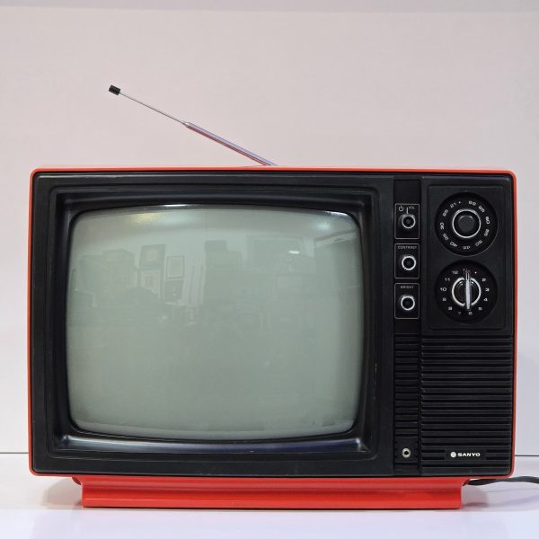 TV SANYO B&W 12-T260 U 1978